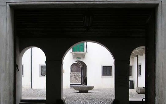 Venzone, Portone Palazzo Orgnani Martina